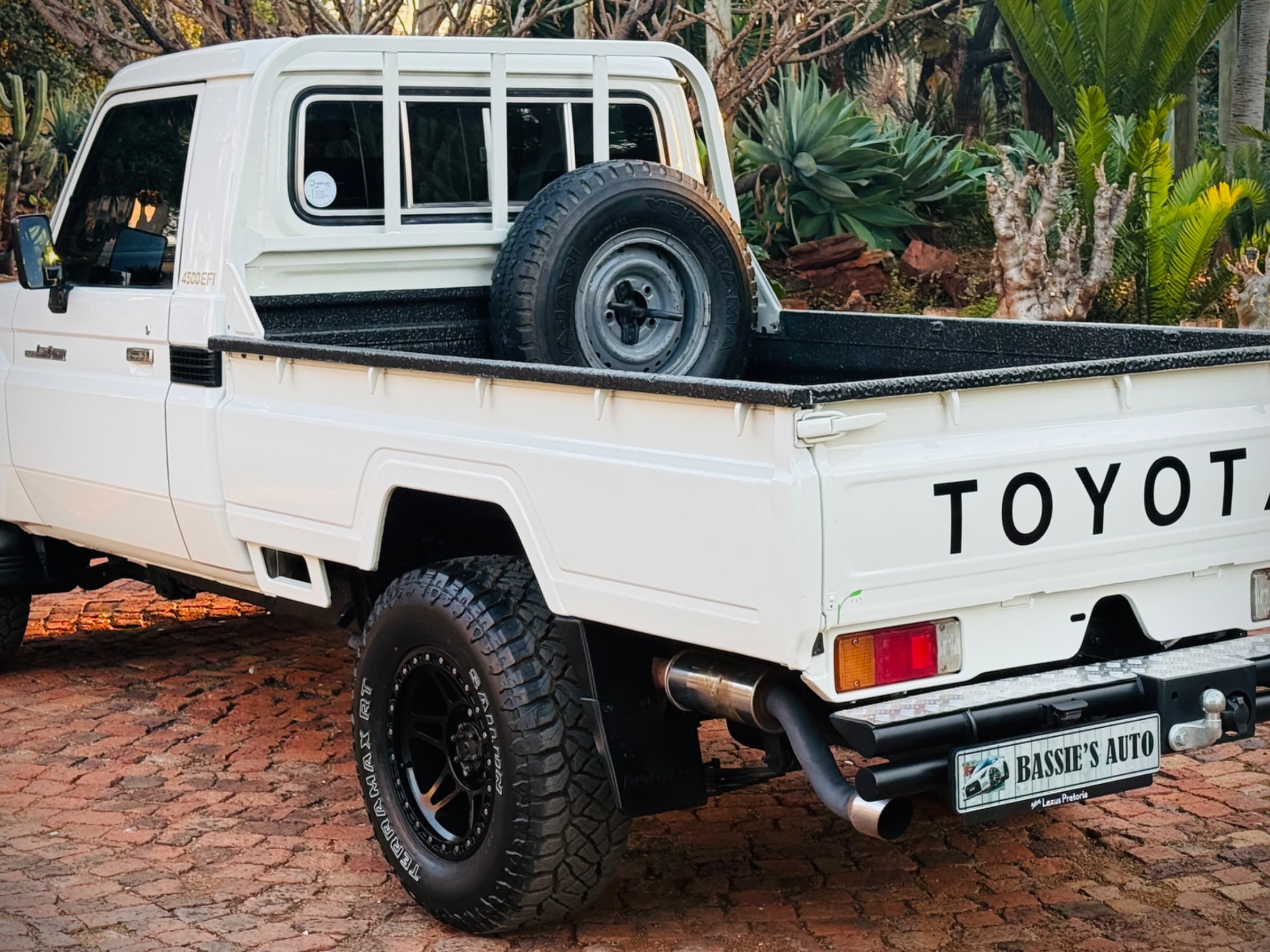 2009 Toyota Land Cruiser 79 Series for sale in South Africa — photo 11