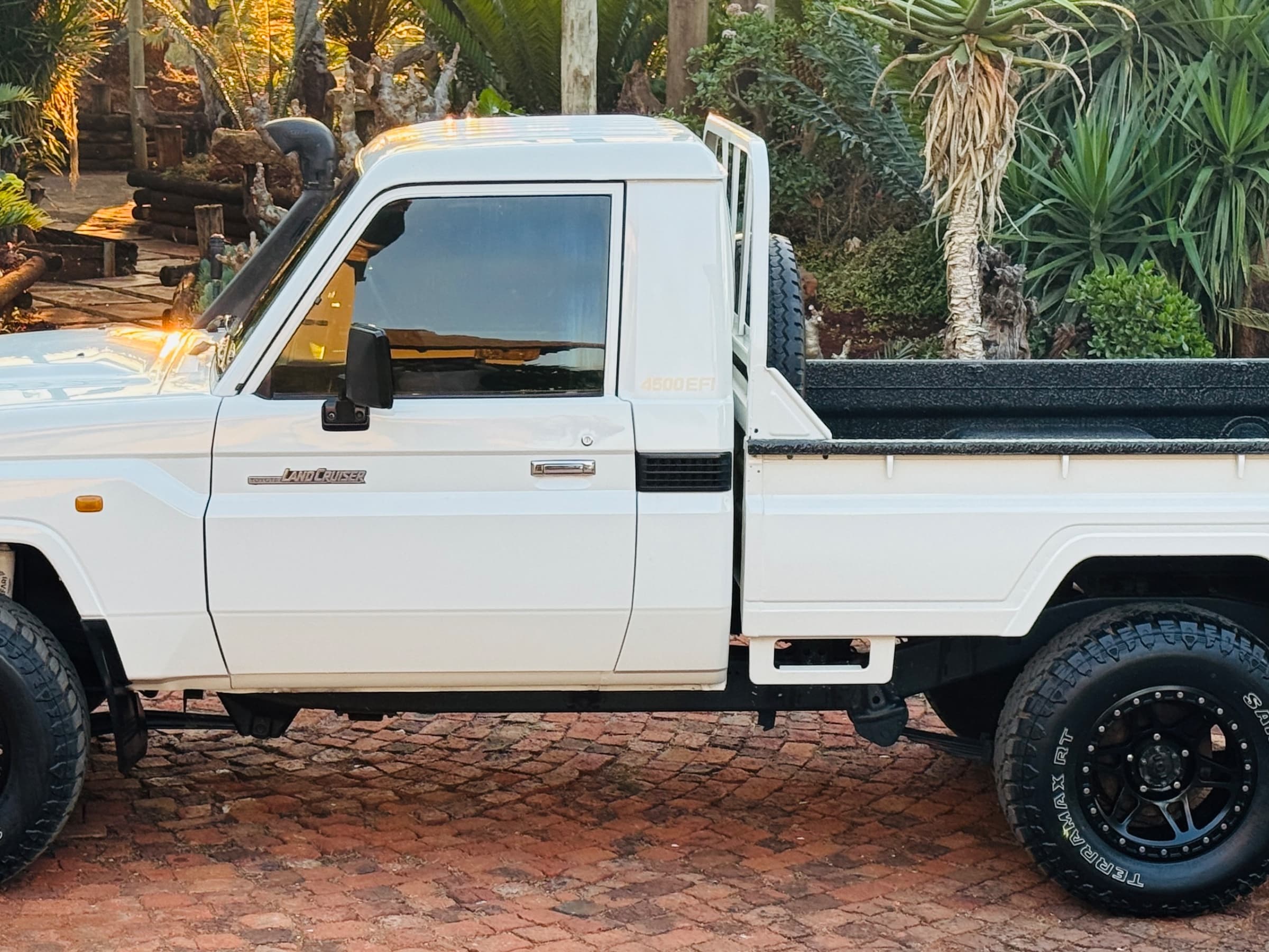 2009 Toyota Land Cruiser 79 Series for sale in South Africa — photo 10